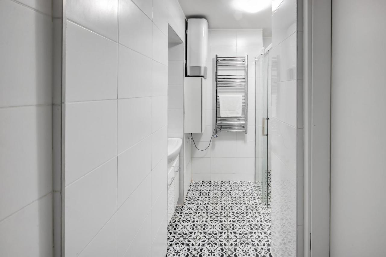 Modern Stay In Authentic Central Area Budapest Bagian luar foto