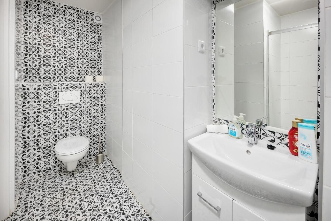 Modern Stay In Authentic Central Area Budapest Bagian luar foto
